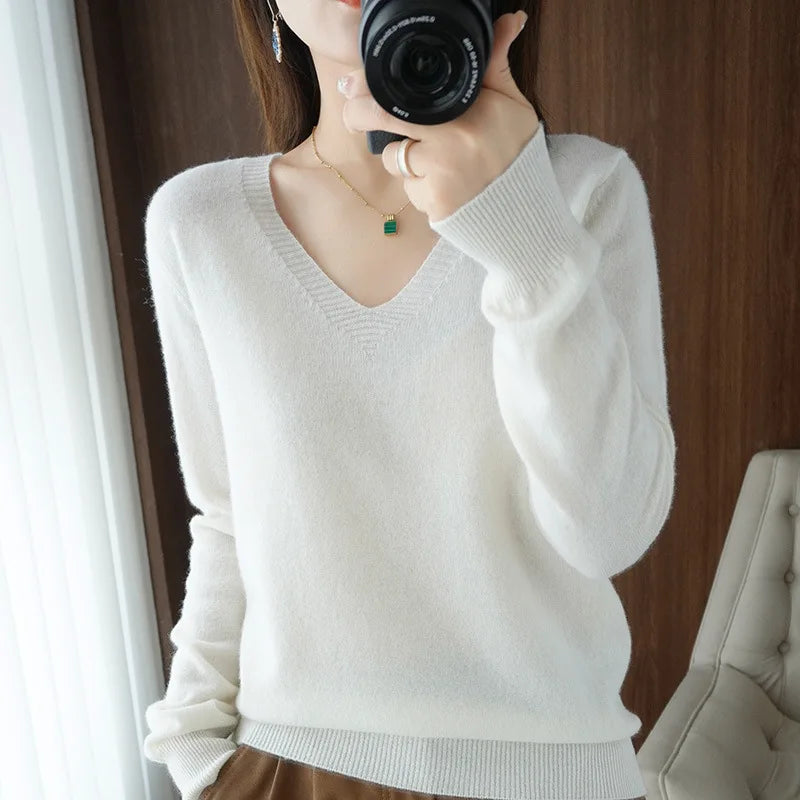 Kelly - Cashmere V-neck sweater