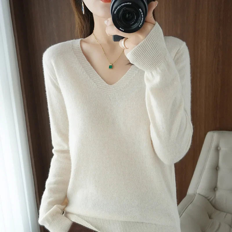 Kelly - Cashmere V-neck sweater