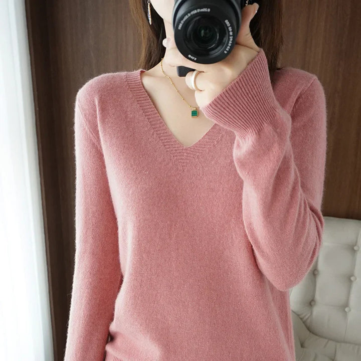 Kelly - Cashmere V-neck sweater