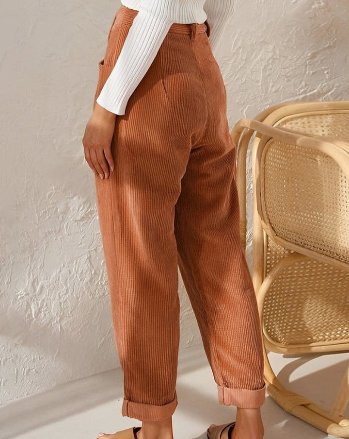 Cloe™ Retro High-Waisted Corduroy Pants