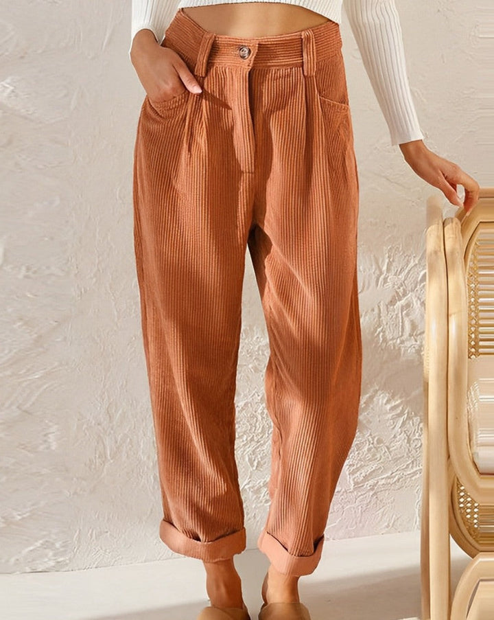 Cloe™ Retro High-Waisted Corduroy Pants